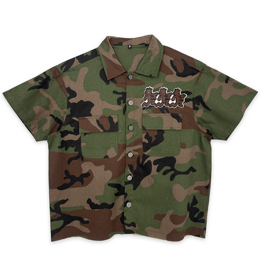CAMO BUTTON UP